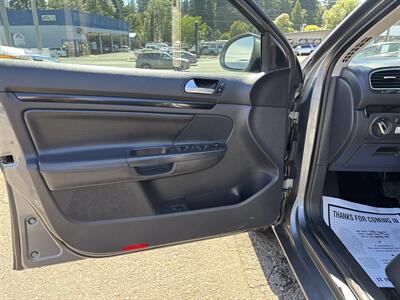 2014 Volkswagen Jetta SportWagen TDI - Photo 9 - Portland, OR 97267