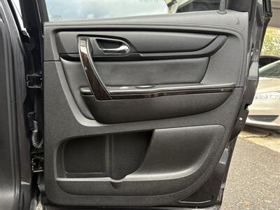2015 Chevrolet Traverse LTZ - Photo 16 - Portland, OR 97267