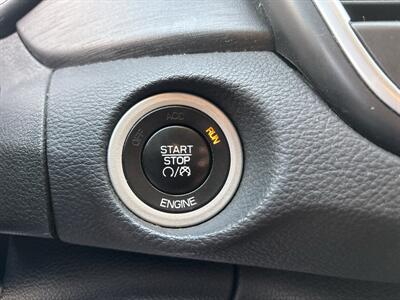 2015 Chrysler 200 Limited - Photo 20 - Portland, OR 97267