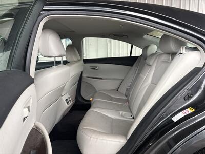 2010 Lexus ES 350   - Photo 12 - Portland, OR 97267