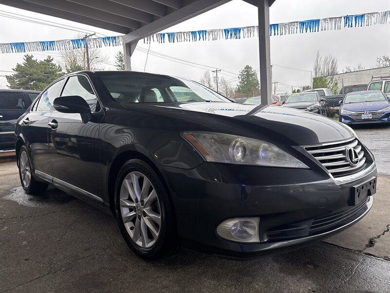 2010 Lexus ES 350's photo