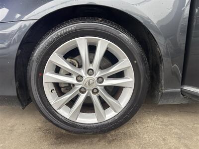 2010 Lexus ES 350   - Photo 22 - Portland, OR 97267