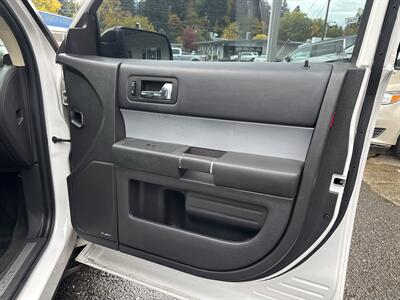 2014 Ford Flex Limited   - Photo 16 - Portland, OR 97267