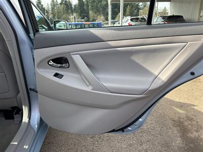 2008 Toyota Camry Hybrid - Photo 15 - Portland, OR 97267