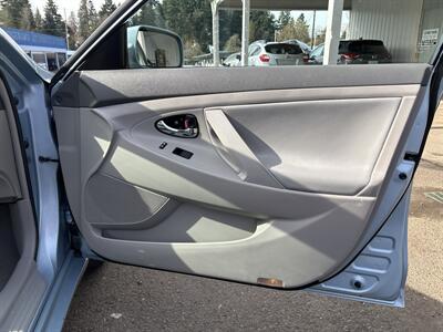 2008 Toyota Camry Hybrid - Photo 17 - Portland, OR 97267