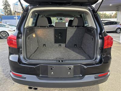 2018 Volkswagen Tiguan Limited 2.0T   - Photo 11 - Portland, OR 97267