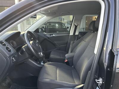 2018 Volkswagen Tiguan Limited 2.0T   - Photo 9 - Portland, OR 97267