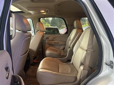 2012 Cadillac Escalade Luxury - Photo 12 - Portland, OR 97267