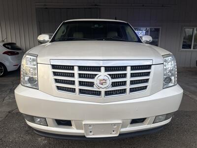 2012 Cadillac Escalade Luxury - Photo 2 - Portland, OR 97267