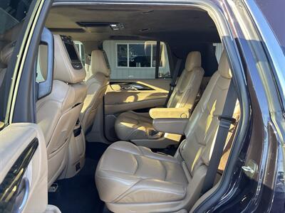 2018 Cadillac Escalade Platinum - Photo 11 - Portland, OR 97267
