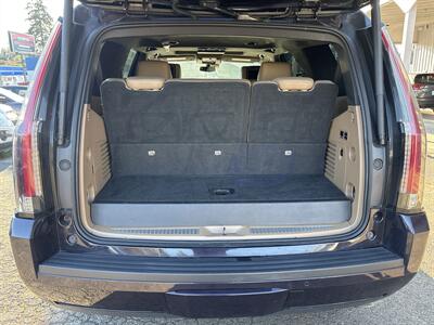 2018 Cadillac Escalade Platinum - Photo 14 - Portland, OR 97267