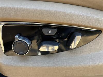 2018 Cadillac Escalade Platinum - Photo 10 - Portland, OR 97267