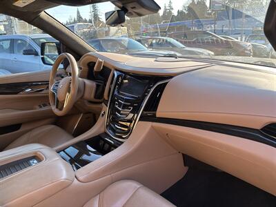 2018 Cadillac Escalade Platinum - Photo 19 - Portland, OR 97267