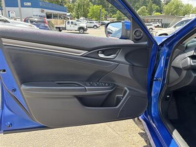 2021 Honda Civic EX-L   - Photo 9 - Portland, OR 97267