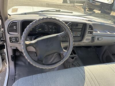 1996 GMC Sierra 1500 SL   - Photo 10 - Portland, OR 97267