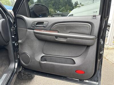2008 GMC Sierra 1500 Denali   - Photo 17 - Portland, OR 97267