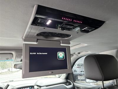 2016 Chevrolet Suburban LT   - Photo 18 - Portland, OR 97267