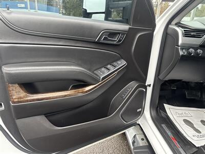 2016 Chevrolet Suburban LT   - Photo 32 - Portland, OR 97267