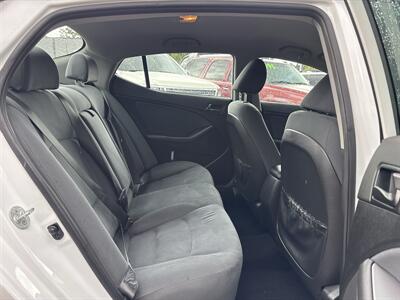 2015 Kia Optima LX   - Photo 17 - Portland, OR 97267
