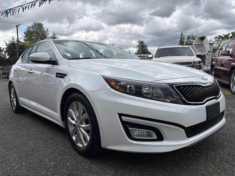 2015 Kia Optima LX AT's photo