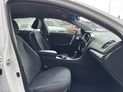 2015 Kia Optima LX   - Photo 19 - Portland, OR 97267