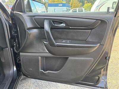 2014 Chevrolet Traverse LT - Photo 16 - Portland, OR 97267