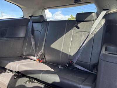 2014 Chevrolet Traverse LT - Photo 12 - Portland, OR 97267