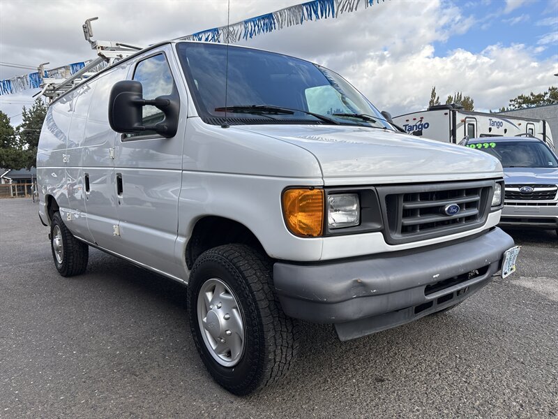2007 Ford E-350 SD   - Photo 1 - Portland, OR 97267