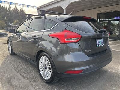 2018 Ford Focus Titanium   - Photo 5 - Portland, OR 97267