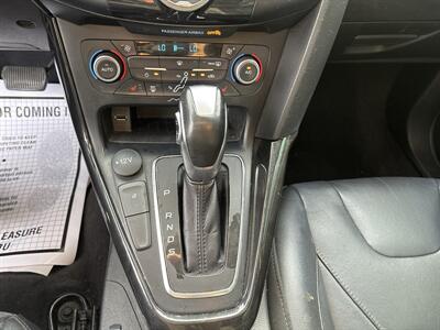 2018 Ford Focus Titanium   - Photo 21 - Portland, OR 97267