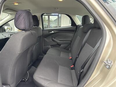 2018 Ford Focus SE - Photo 12 - Portland, OR 97267