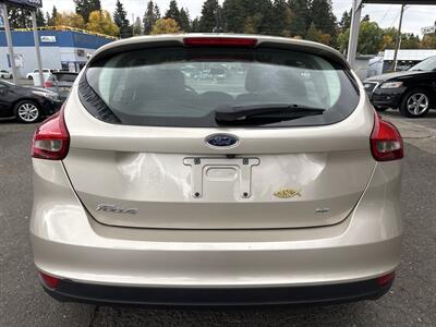 2018 Ford Focus SE - Photo 6 - Portland, OR 97267