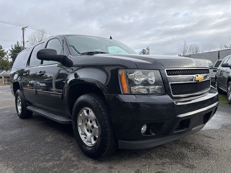 2011 Chevrolet Suburban LT  