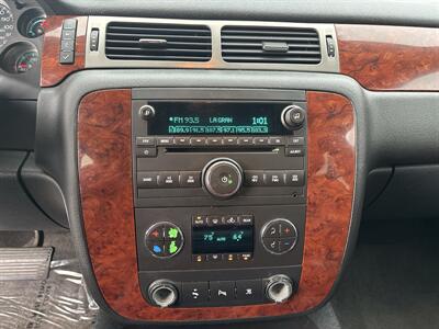 2011 Chevrolet Suburban LT   - Photo 22 - Portland, OR 97267