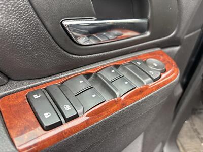 2011 Chevrolet Suburban LT   - Photo 10 - Portland, OR 97267