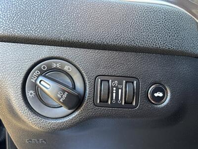 2014 Dodge Charger R/T Plus - Photo 20 - Portland, OR 97267