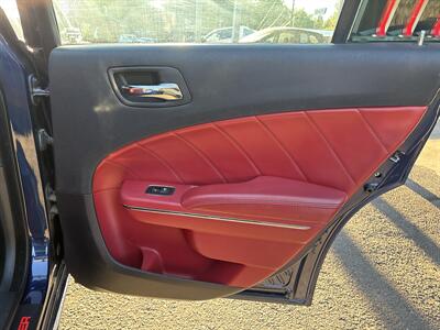 2014 Dodge Charger R/T Plus - Photo 16 - Portland, OR 97267