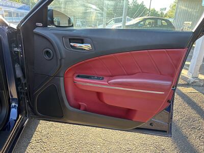 2014 Dodge Charger R/T Plus - Photo 18 - Portland, OR 97267