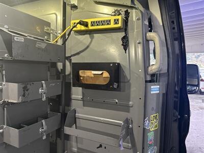 2017 Ford Transit 150   - Photo 17 - Portland, OR 97267