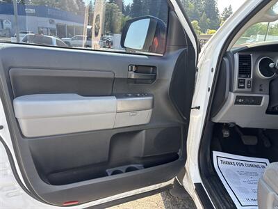 2012 Toyota Tundra Grade   - Photo 9 - Portland, OR 97267