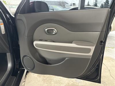 2016 Kia Soul + EV   - Photo 21 - Portland, OR 97267