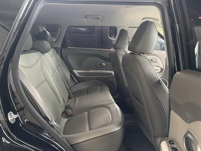2016 Kia Soul + EV   - Photo 20 - Portland, OR 97267