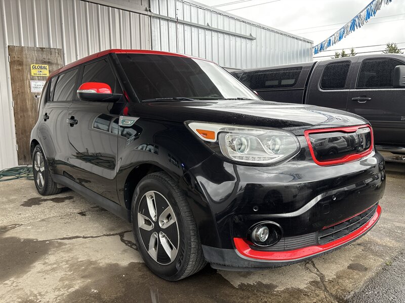 2016 Kia Soul + EV   - Photo 1 - Portland, OR 97267