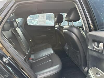 2019 Kia Optima LX - Photo 14 - Portland, OR 97267