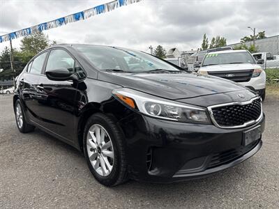 2017 Kia Forte LX   - Photo 1 - Portland, OR 97267