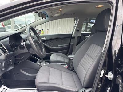 2017 Kia Forte LX   - Photo 10 - Portland, OR 97267