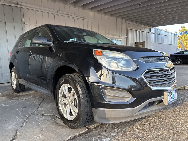 2017 Chevrolet Equinox LS  