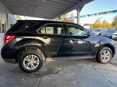 2017 Chevrolet Equinox LS   - Photo 8 - Portland, OR 97267