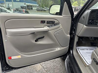 2006 GMC Yukon SLT   - Photo 9 - Portland, OR 97267