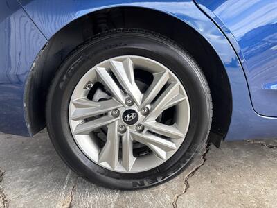 2020 Hyundai ELANTRA SEL   - Photo 25 - Portland, OR 97267